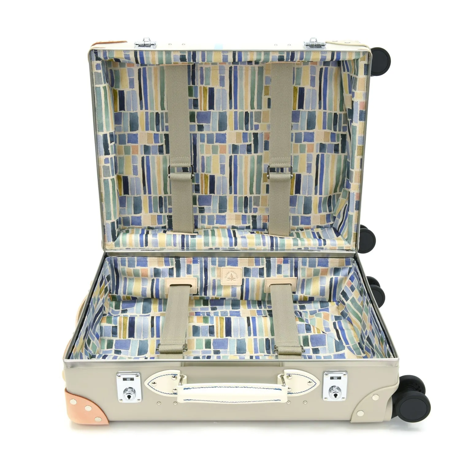 Albion · Carry-On - 4 Wheels | Stone/Natural