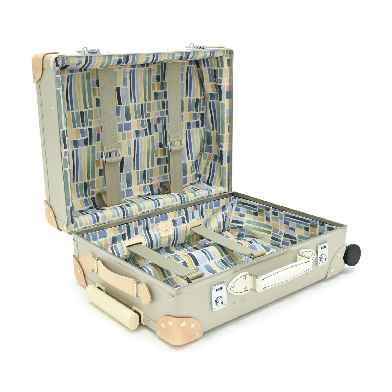 Albion · Carry-On - 4 Wheels | Stone/Natural