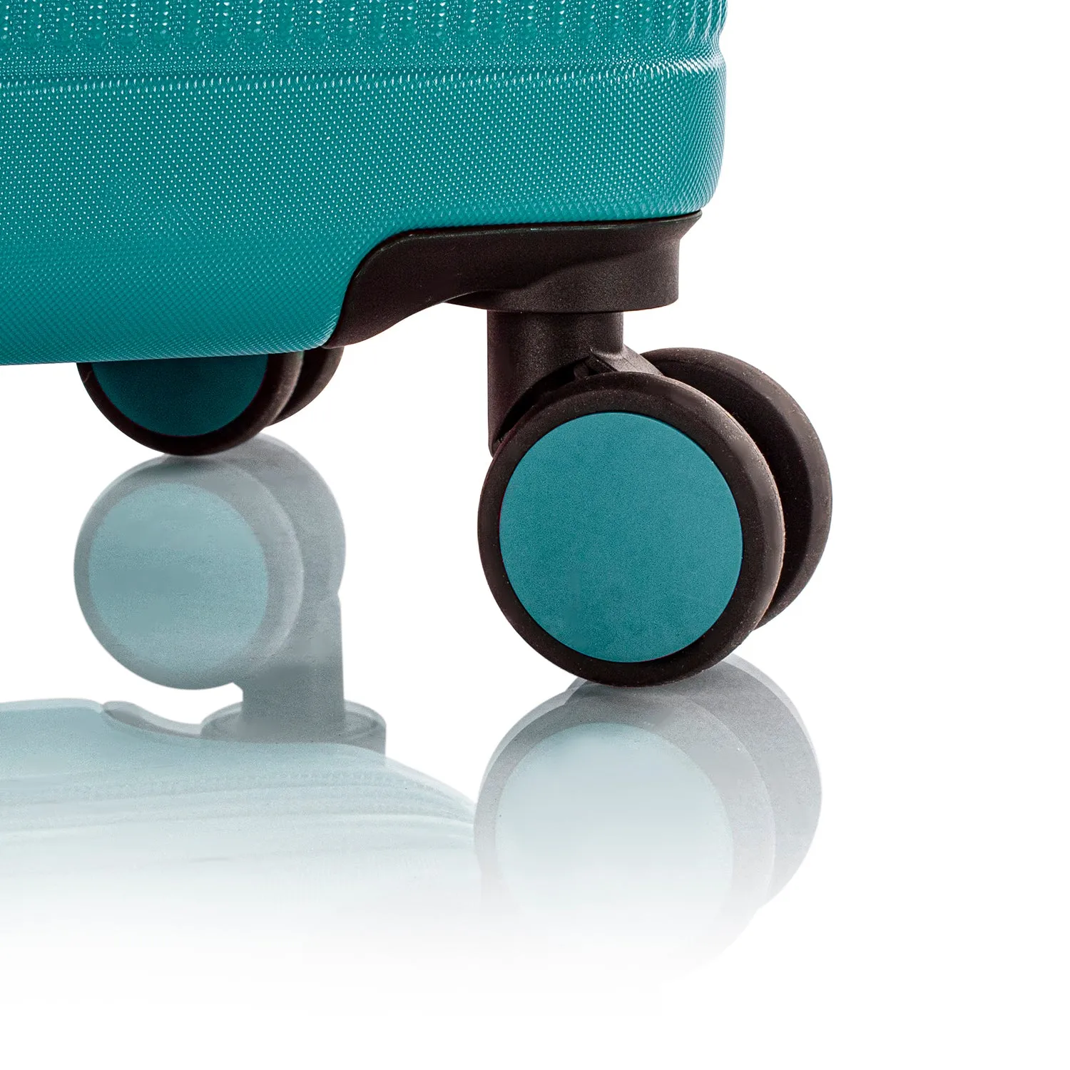 Glo 21" Carry-On Luggage