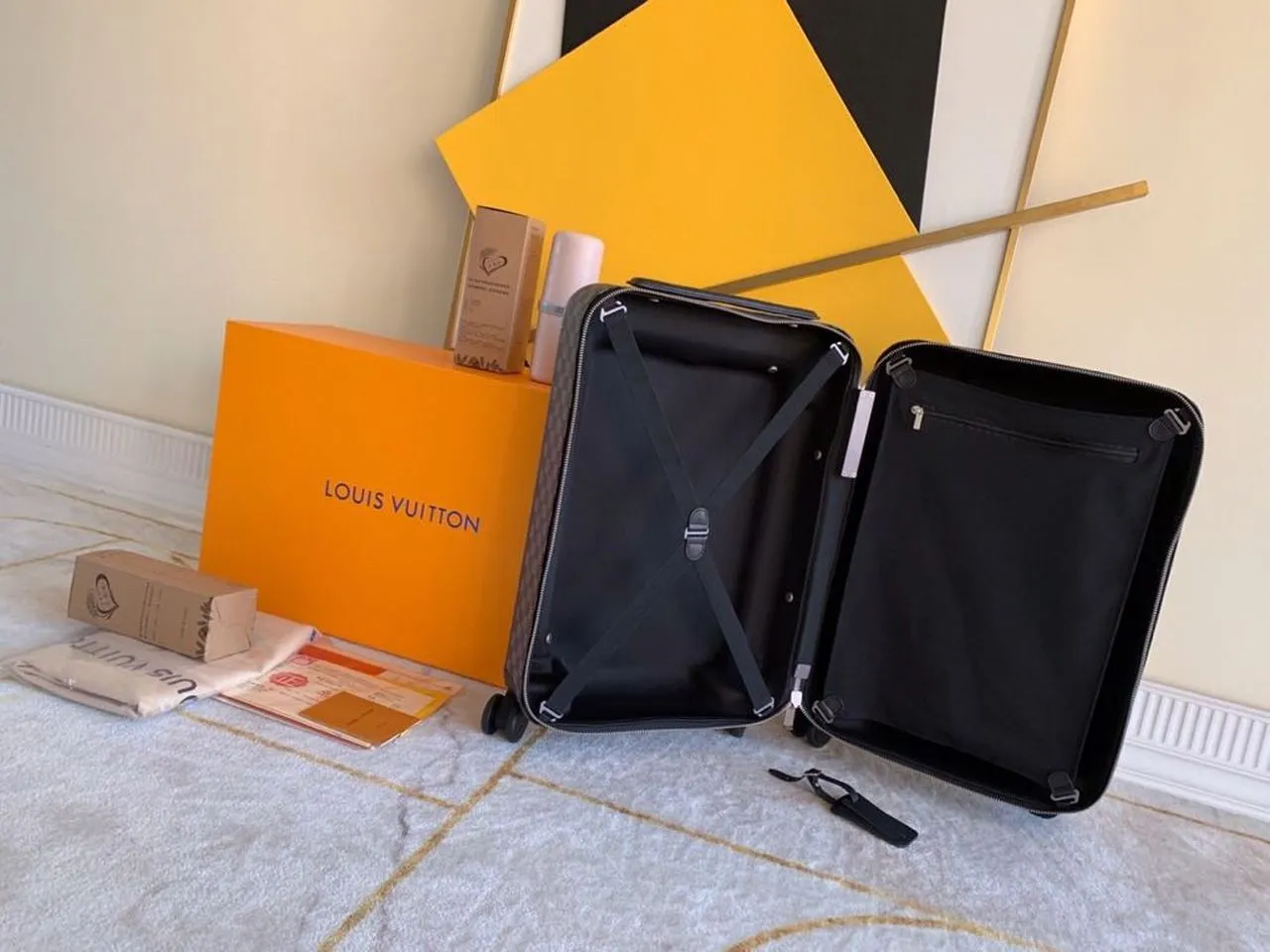 Louis Vuitton Horizon 55 Luggage Trolley Damier Graphite Canvas Spring/Summer 2019 Collection N23209 Black