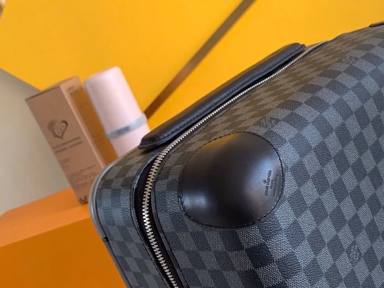 Louis Vuitton Horizon 55 Luggage Trolley Damier Graphite Canvas Spring/Summer 2019 Collection N23209 Black