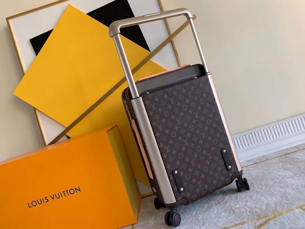 Louis Vuitton Horizon 55 Luggage Trolley Monogram Canvas Spring/Summer 2019 Collection M23203  Brown