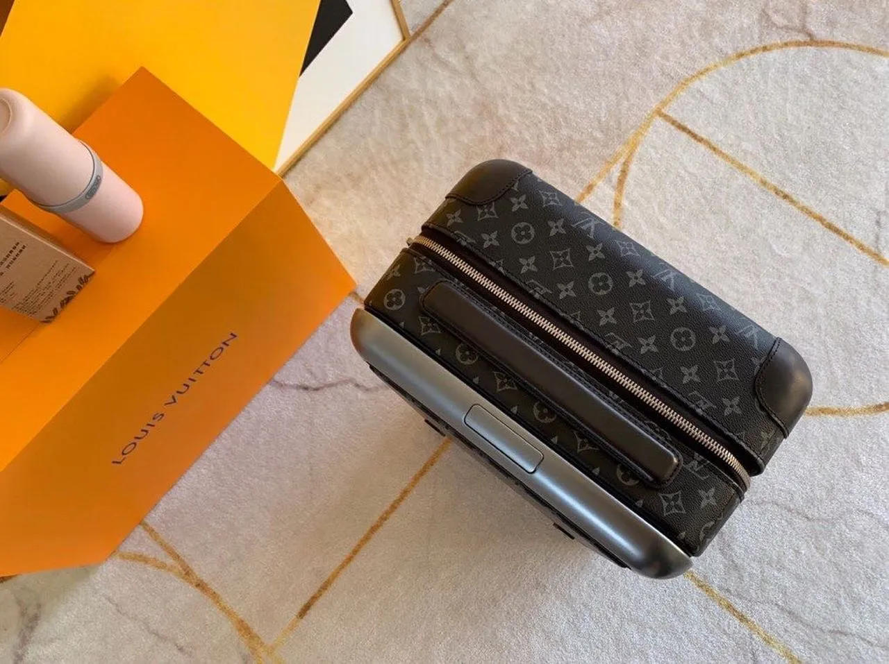 Louis Vuitton Horizon 55 Luggage Trolley Monogram Eclipse Canvas Spring/Summer 2019 Collection M23002 Black