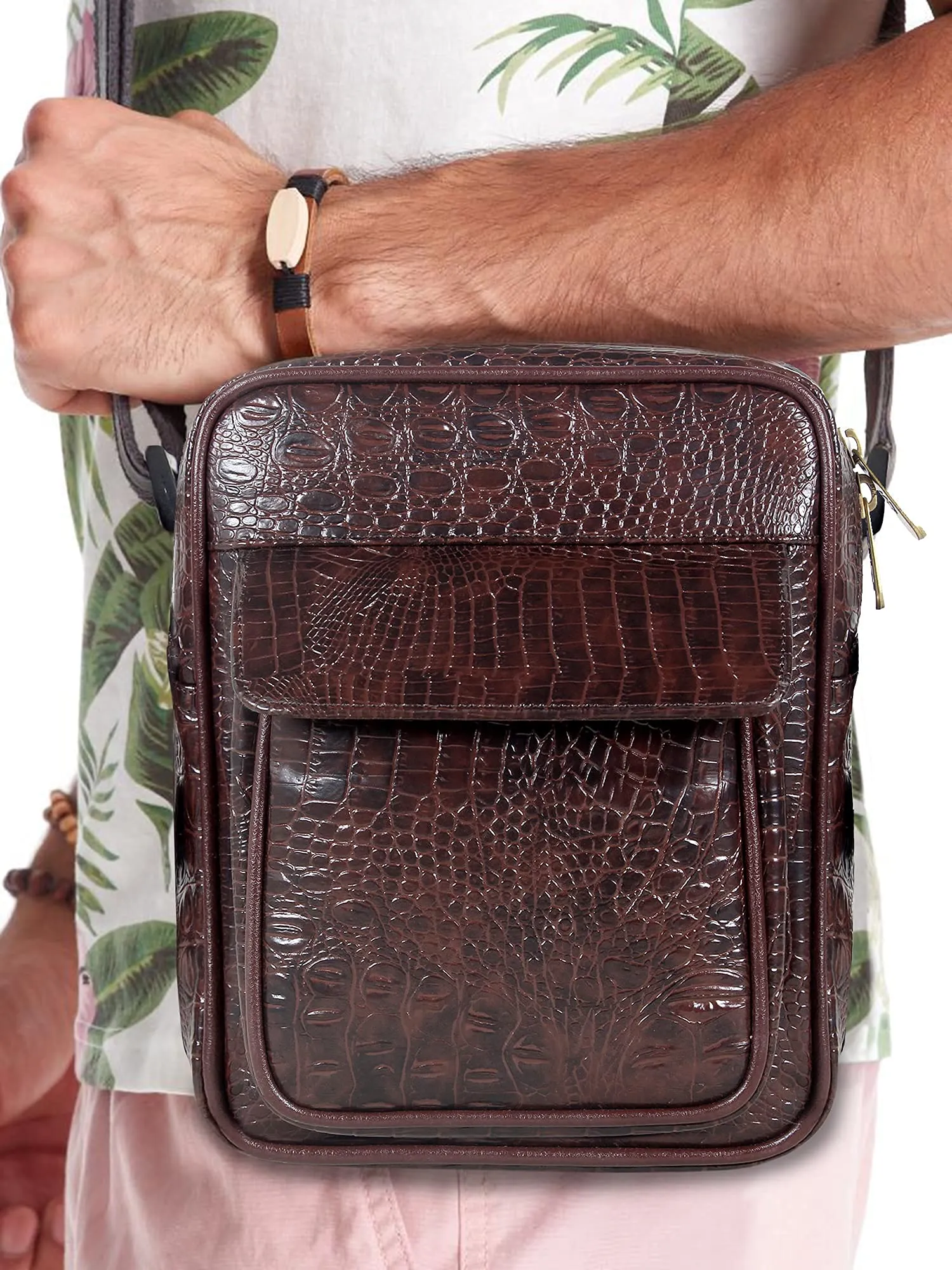 THE CLOWNFISH Penelope Faux Leather Stylish Messenger one Side Shoulder Bag and Sling Cross Body Travel Office Business Bag for Men and Women (Dark Brown)